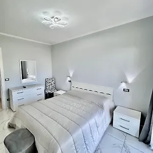 Azzurra Biricchina - Appartement